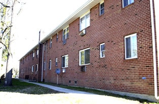 Building Photo - Pine Meadows at Pemberton