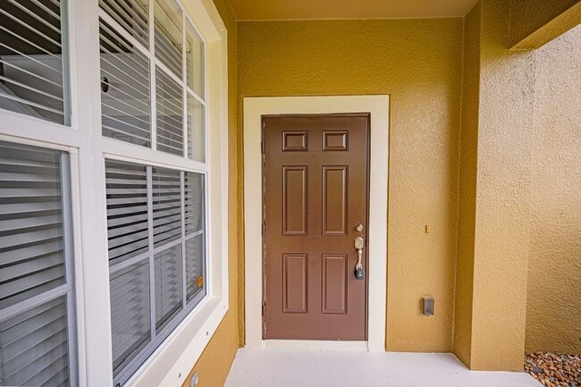 Building Photo - 3701 Titanic Cir