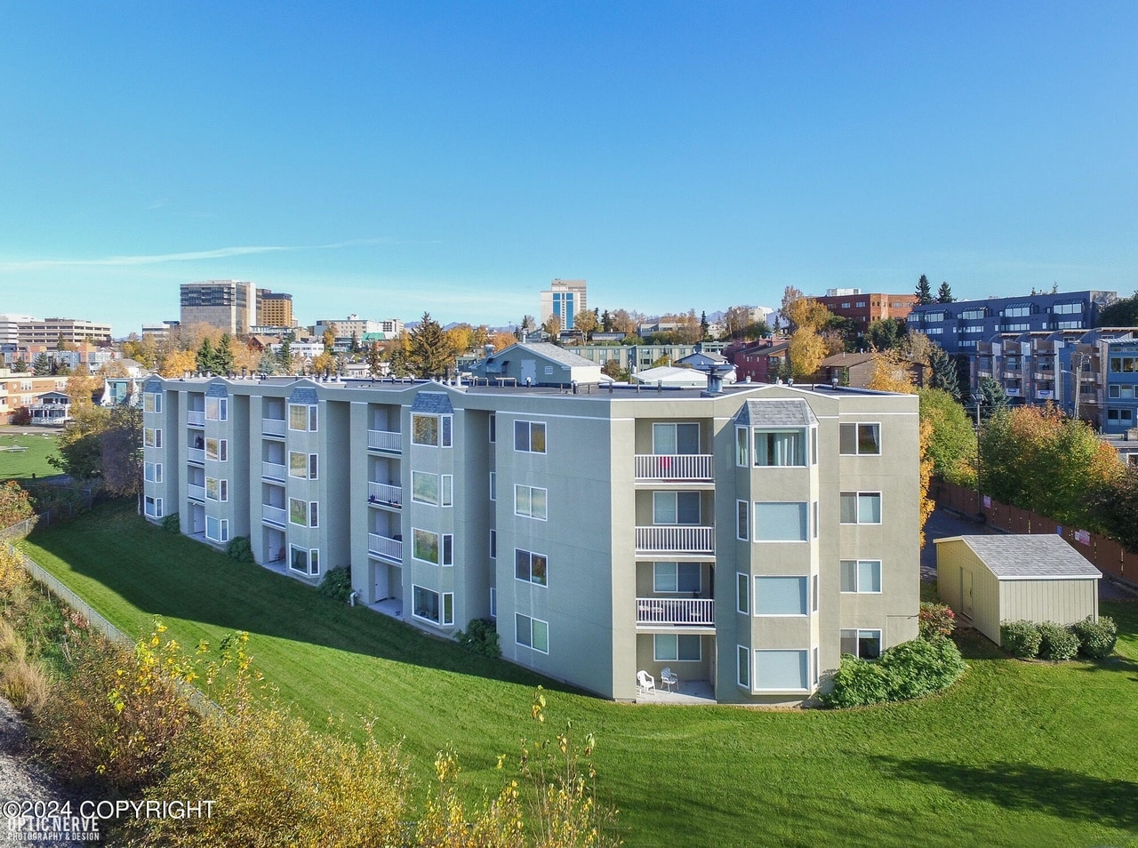 Building Photo - 726 O Pl