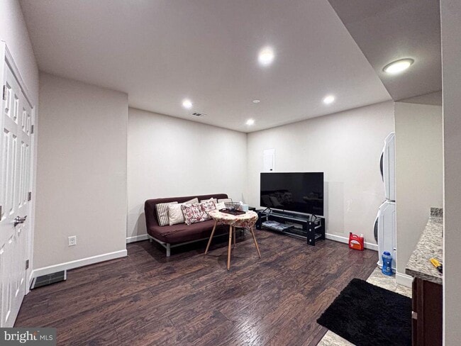 Building Photo - 41523 Cross Canter Dr