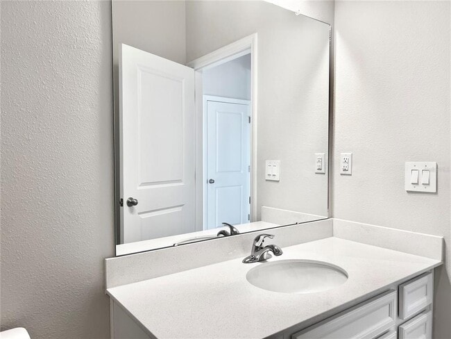 Building Photo - 4534 Arden Wy