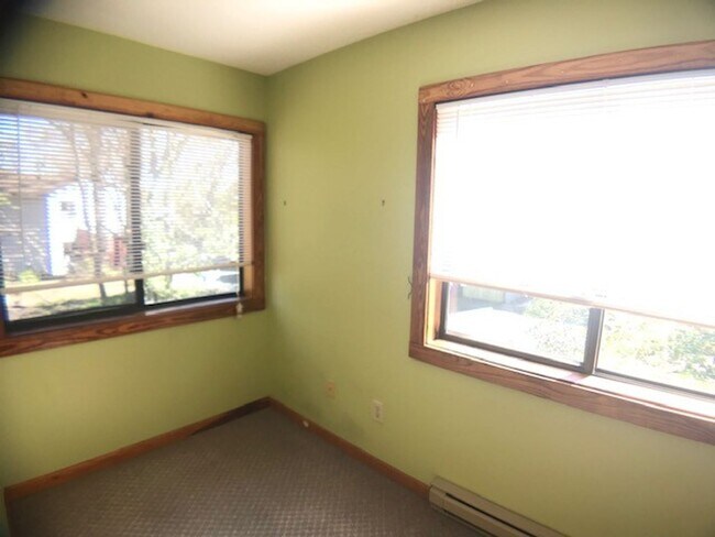 Building Photo - 106 Pleasant Dr