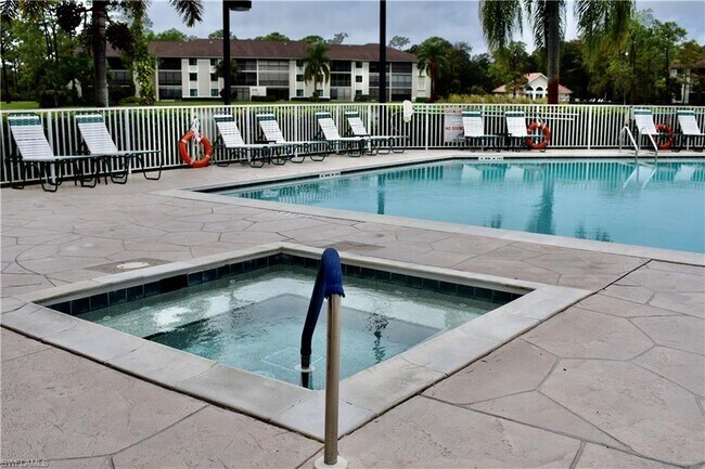 Building Photo - 5767 Deauville Cir
