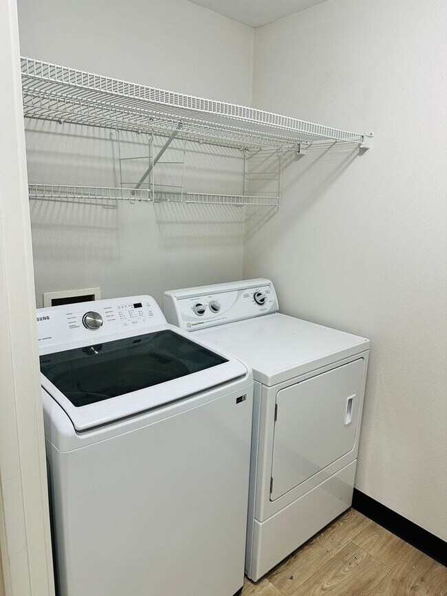 Building Photo - Charming Condo in Terrific Salmon Creek Location