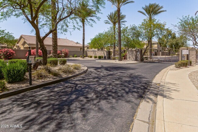 Building Photo - 1221 E Kramer Cir