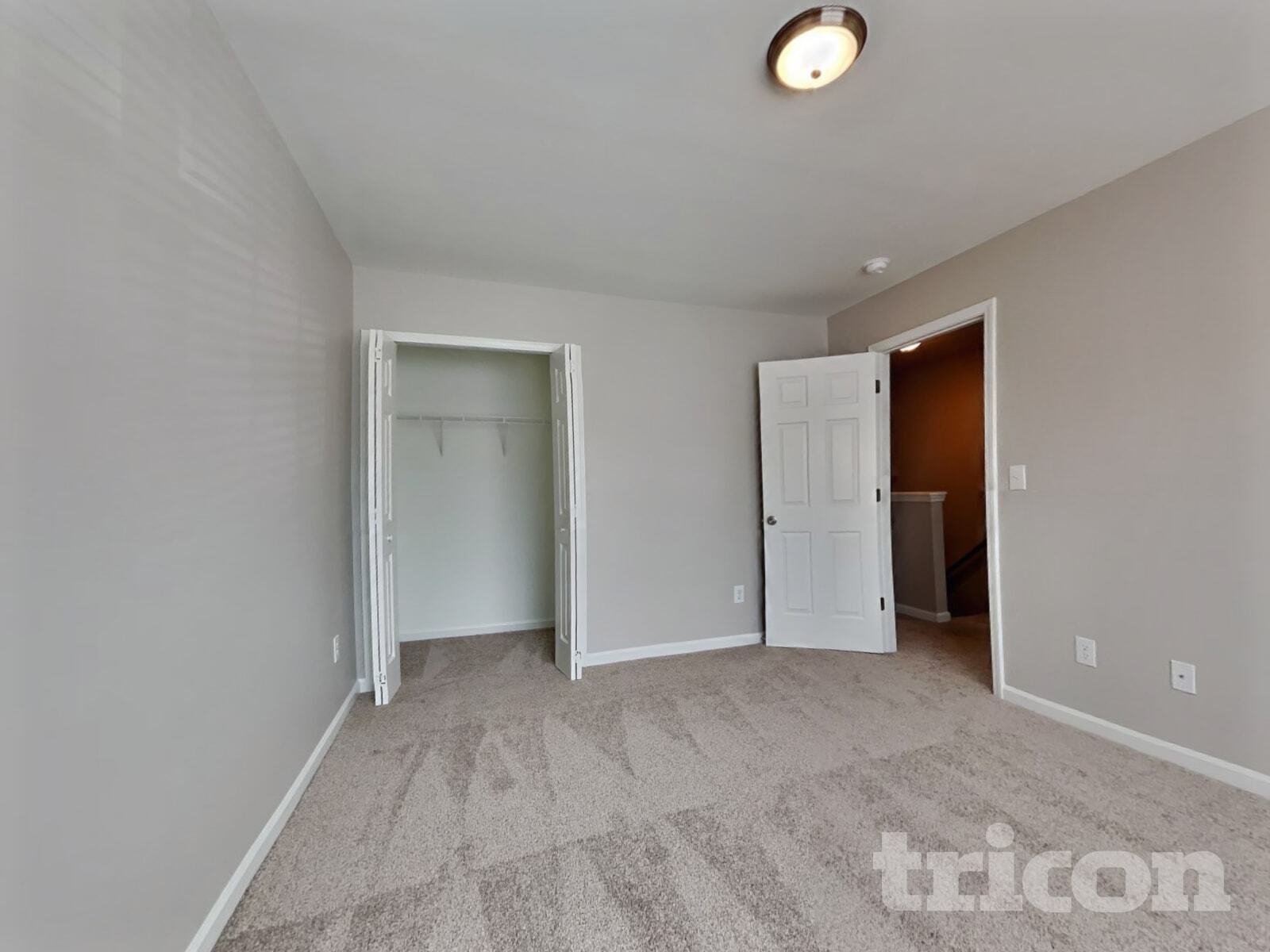 Building Photo - 2048 Lauren Woods Dr
