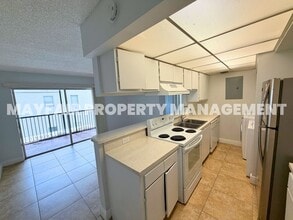 Building Photo - 4419 Treehouse Ln