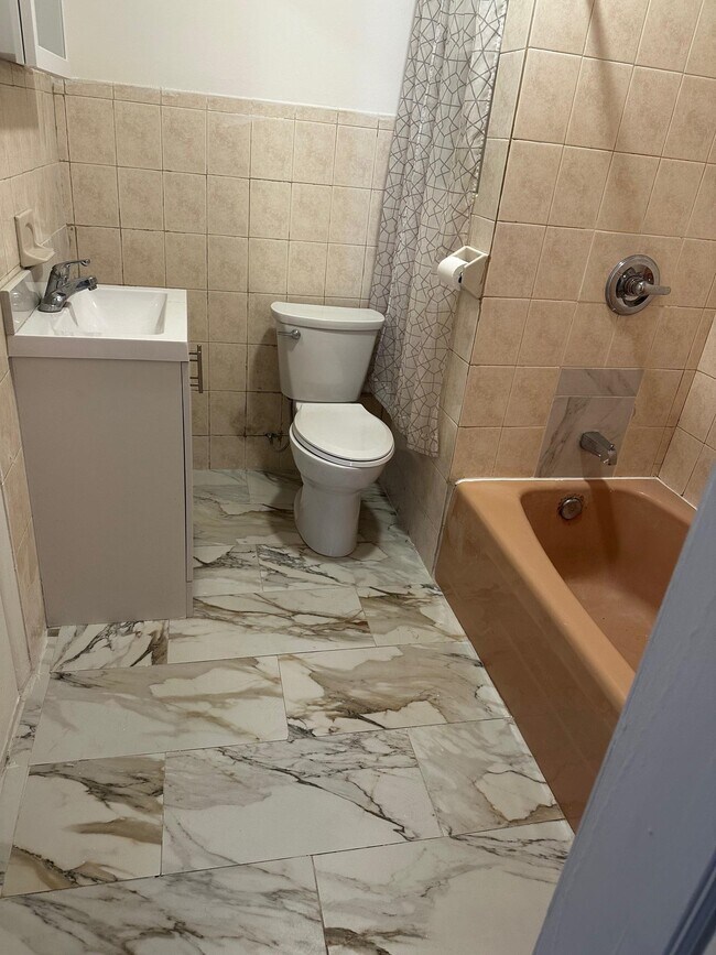 Building Photo - 28 Lincoln St