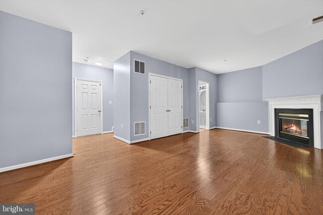 Building Photo - 2901 Mainstone Dr