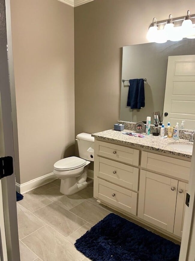 Building Photo - 3 bedroom, 3.5 Bath at Fieldstone Farms in Oxford