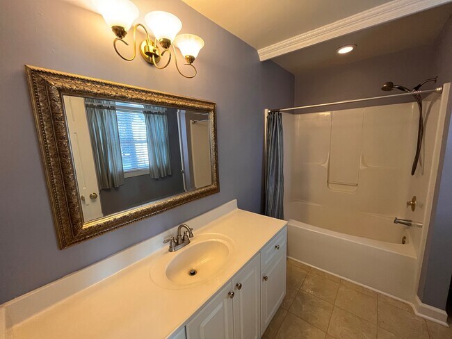 Building Photo - 118 Grande Meadow Way