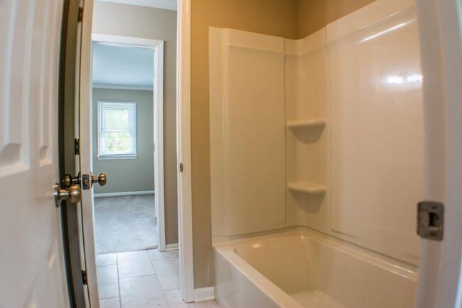 Building Photo - 321 Oak Arbor Ln