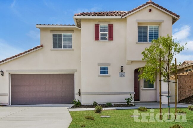 Building Photo - 662 Susanne St