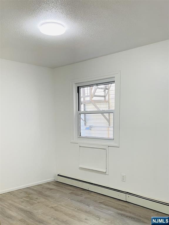 Building Photo - 303 N 3rd St