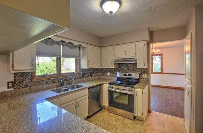 Building Photo - SCOTCH PINE