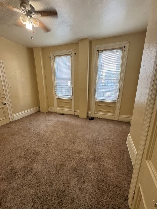 Building Photo - 1815 Locust St