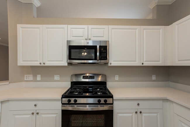 Building Photo - 6522 Blue Grosbeak Cir