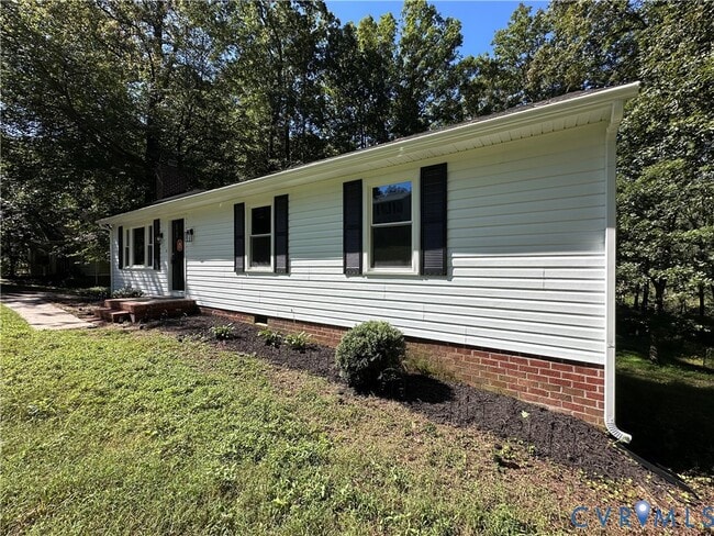 Building Photo - 7145 Foxbernie Dr