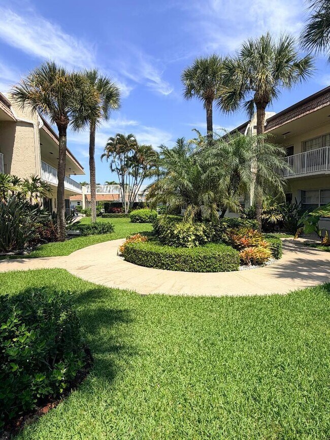 Building Photo - 638 Snug Harbor Dr