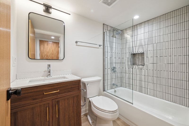 Building Photo - 1928 Harrison St