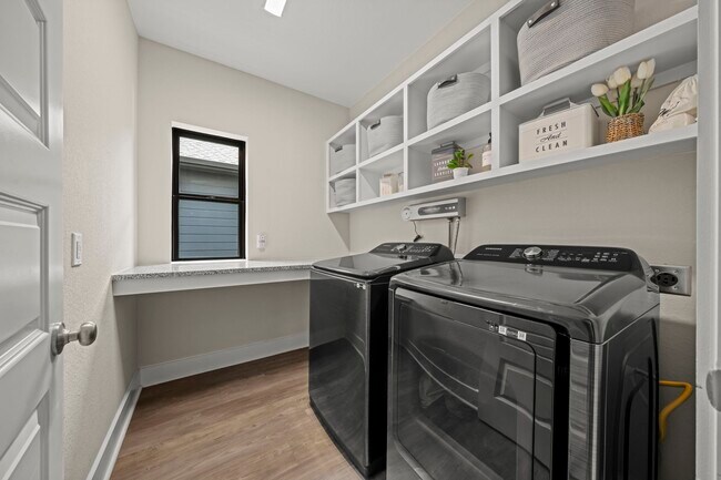 Building Photo - 18507 Parkland Square Pl