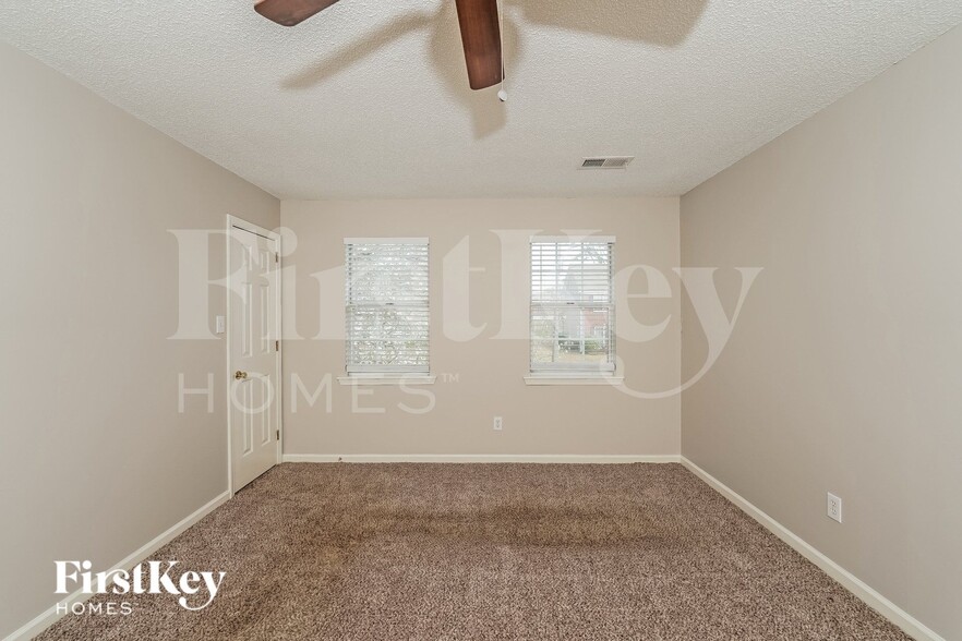 Building Photo - 2583 Bridlewood Dr