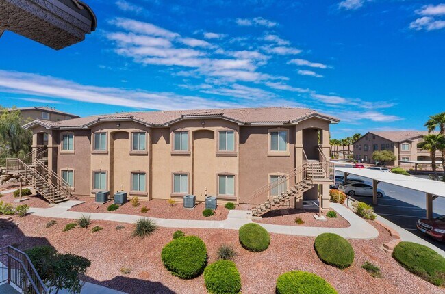 Building Photo - Upgraded condo in gated community