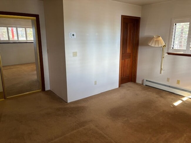 Building Photo - Value with lake view