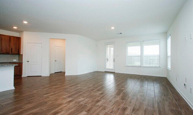 Building Photo - 20622 Teakwood Fields Ln