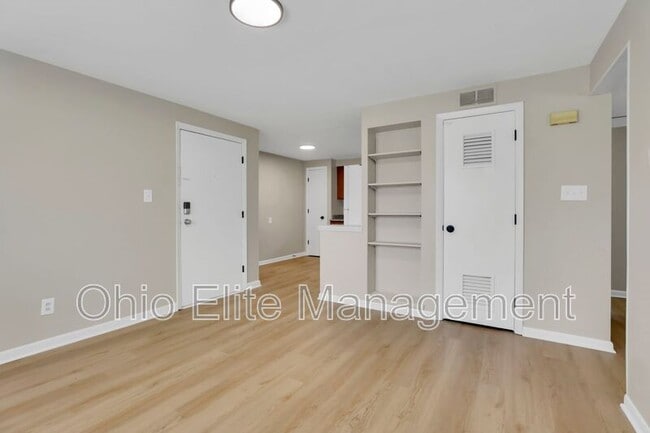Building Photo - 1037 Binns Blvd