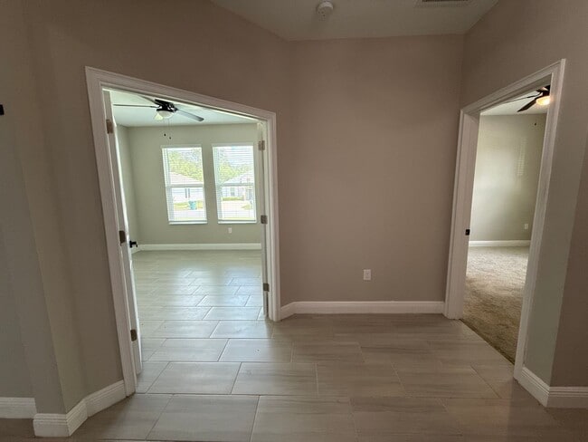 Building Photo - Amazing Community of Bellechase! 4 Bedroom...