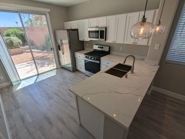 Building Photo - 10957 Napa Ridge Dr