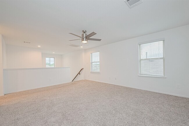 Building Photo - 12518 Pelican Bay Dr
