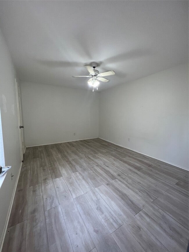 Building Photo - 12550 Newbrook Dr