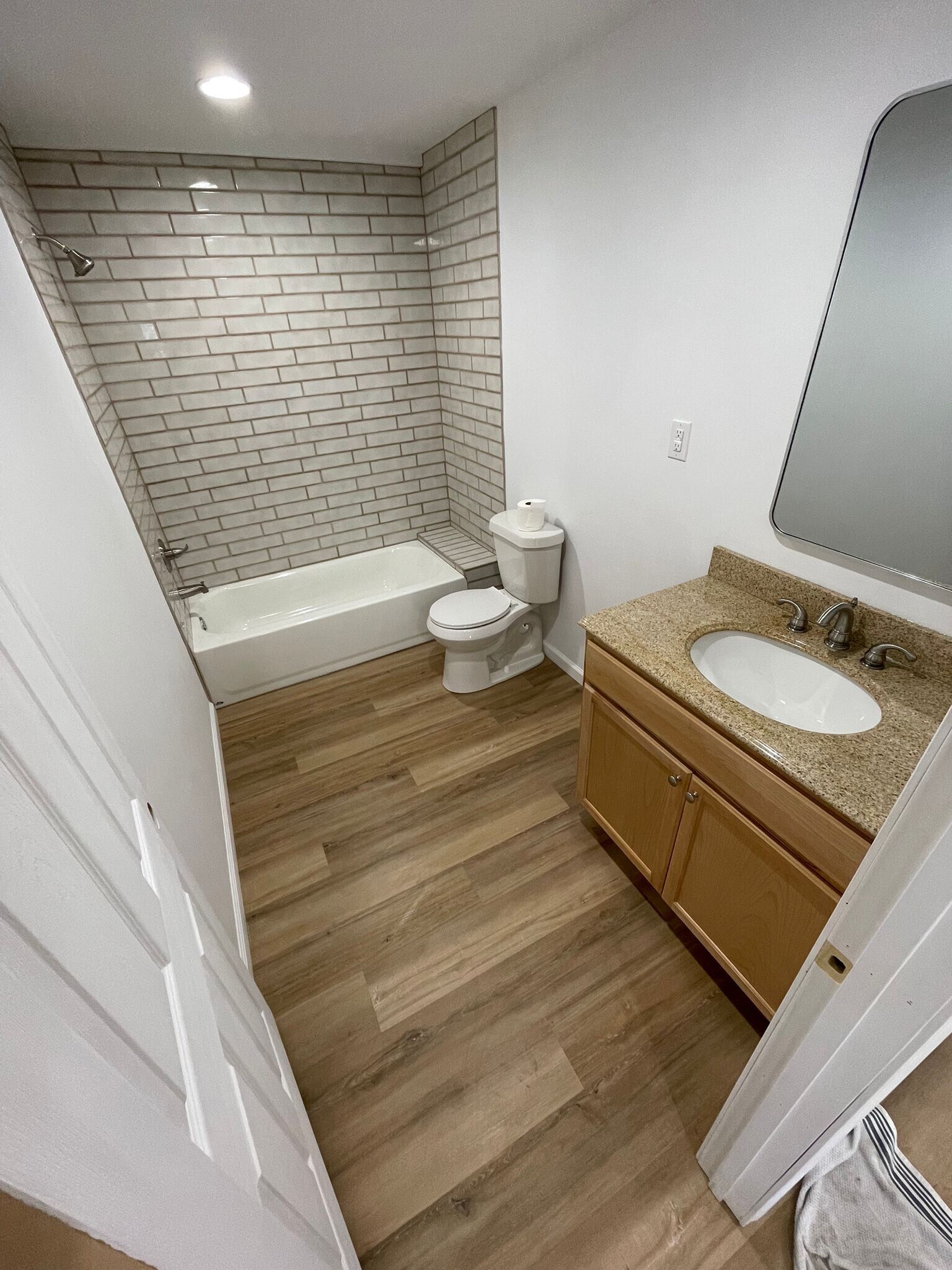 Bathroom - 5412 York St