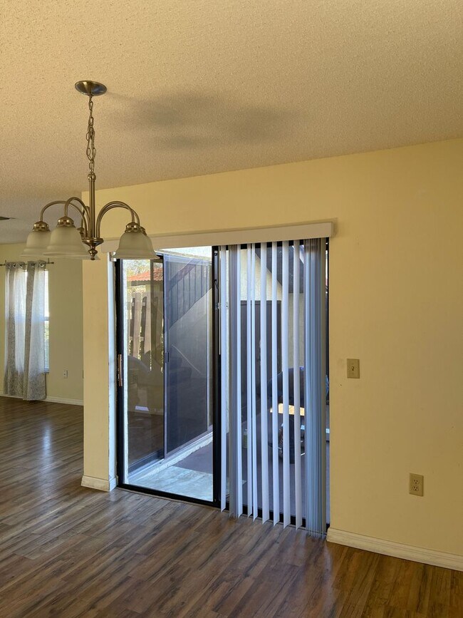 Building Photo - Limited Time Offer – Sign a lease on or be...