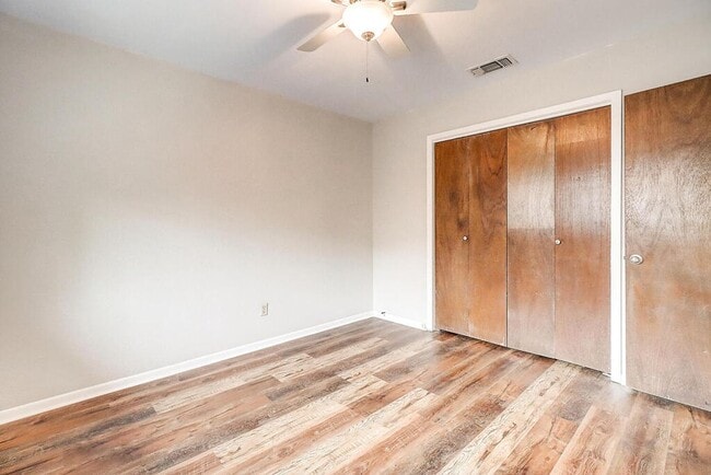 Building Photo - 3121 Seafoam Dr