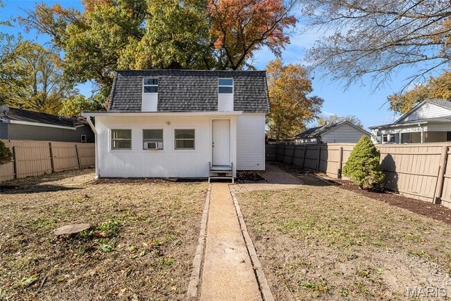 Building Photo - 2109 S 3rd St