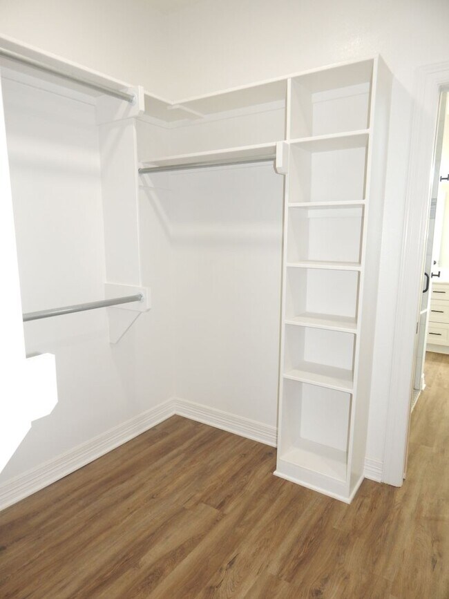 Building Photo - Whitehouse ISD! Gorgeous 4 Bedroom, 2 Bath...