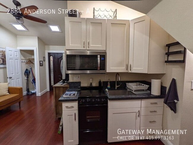 Building Photo - 2884 Anderson St