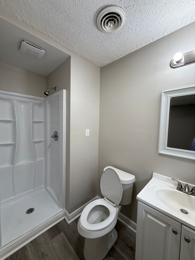 Building Photo - 451 S Thomas St