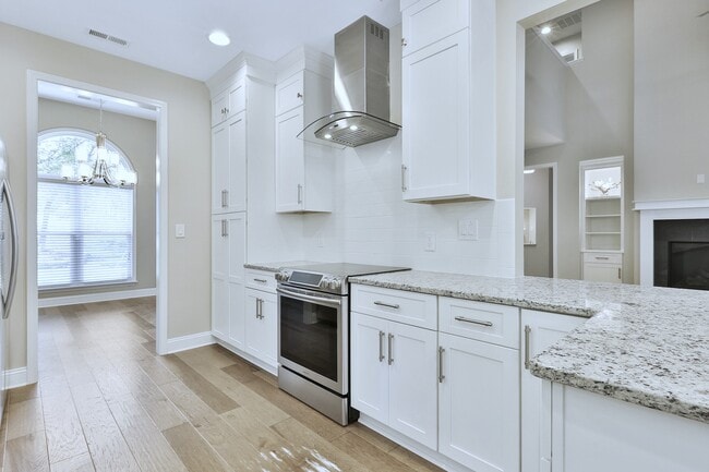 Kitchen - 300 Vendella Cir