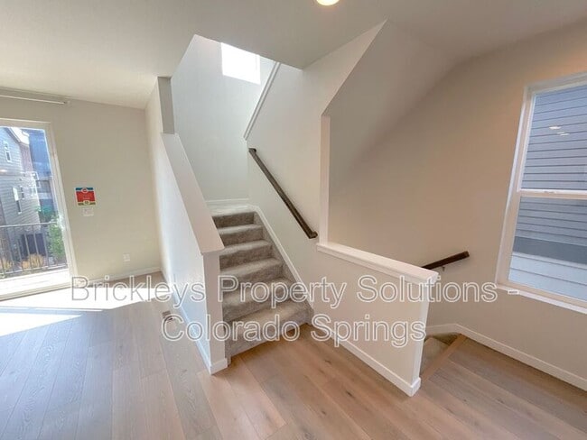 Building Photo - 7343 Rosa Belle Hts