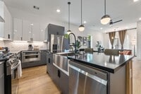 Building Photo - 515 Altic St