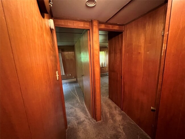 Building Photo - 26518 PA-267