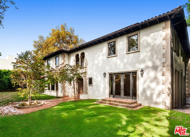 Primary Photo - 11159 La Maida St