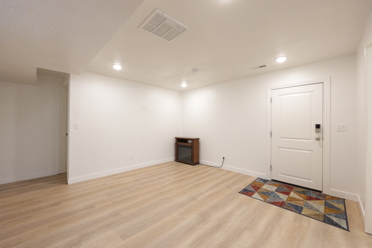 Building Photo - 534 Firestone Dr