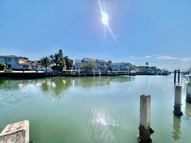 Building Photo - 2486 Harbour Cove Dr