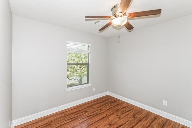 Building Photo - 18427 Westgate Pasture Ln