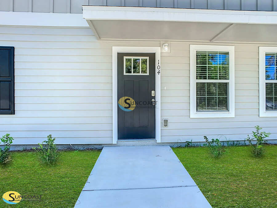 Building Photo - 3821 SW 43rd Ct